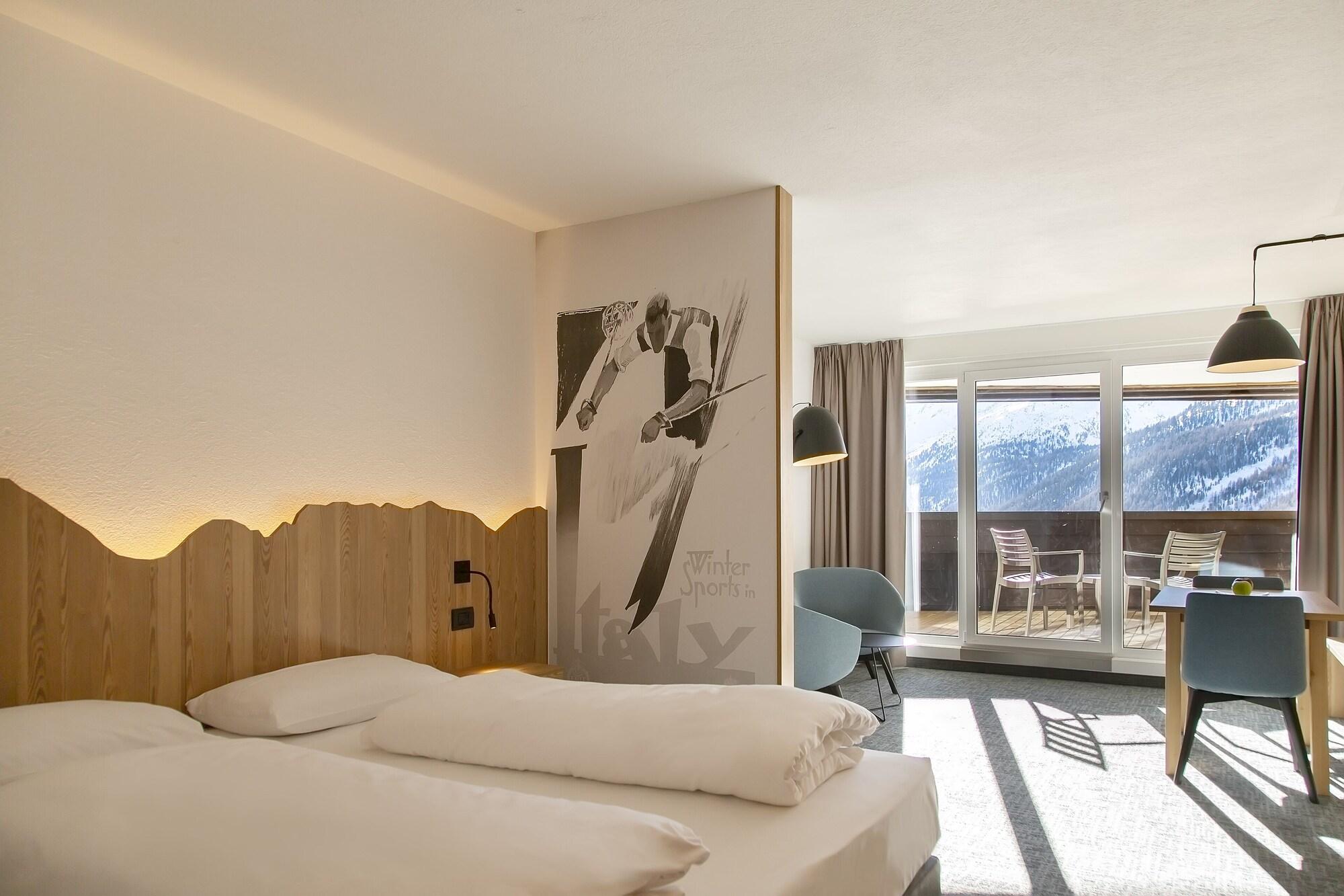 Blu Hotel Senales Zirm-Cristal マーゾ・コルト エクステリア 写真